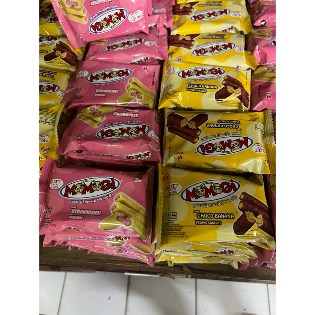 Snack Momogi 20gr renceng rasa baru