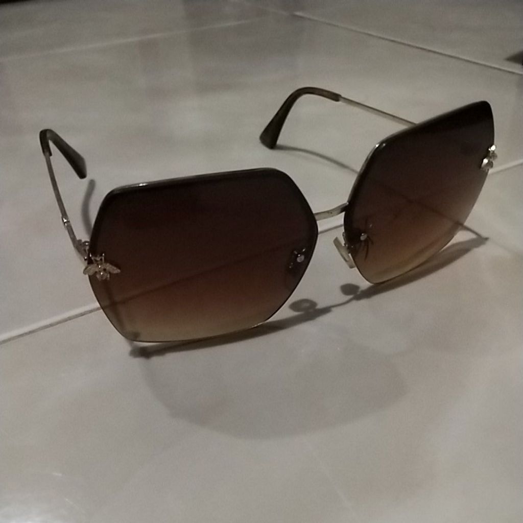 PRELOVED KACAMATA LENSA KUNING LEBAH GUCCI