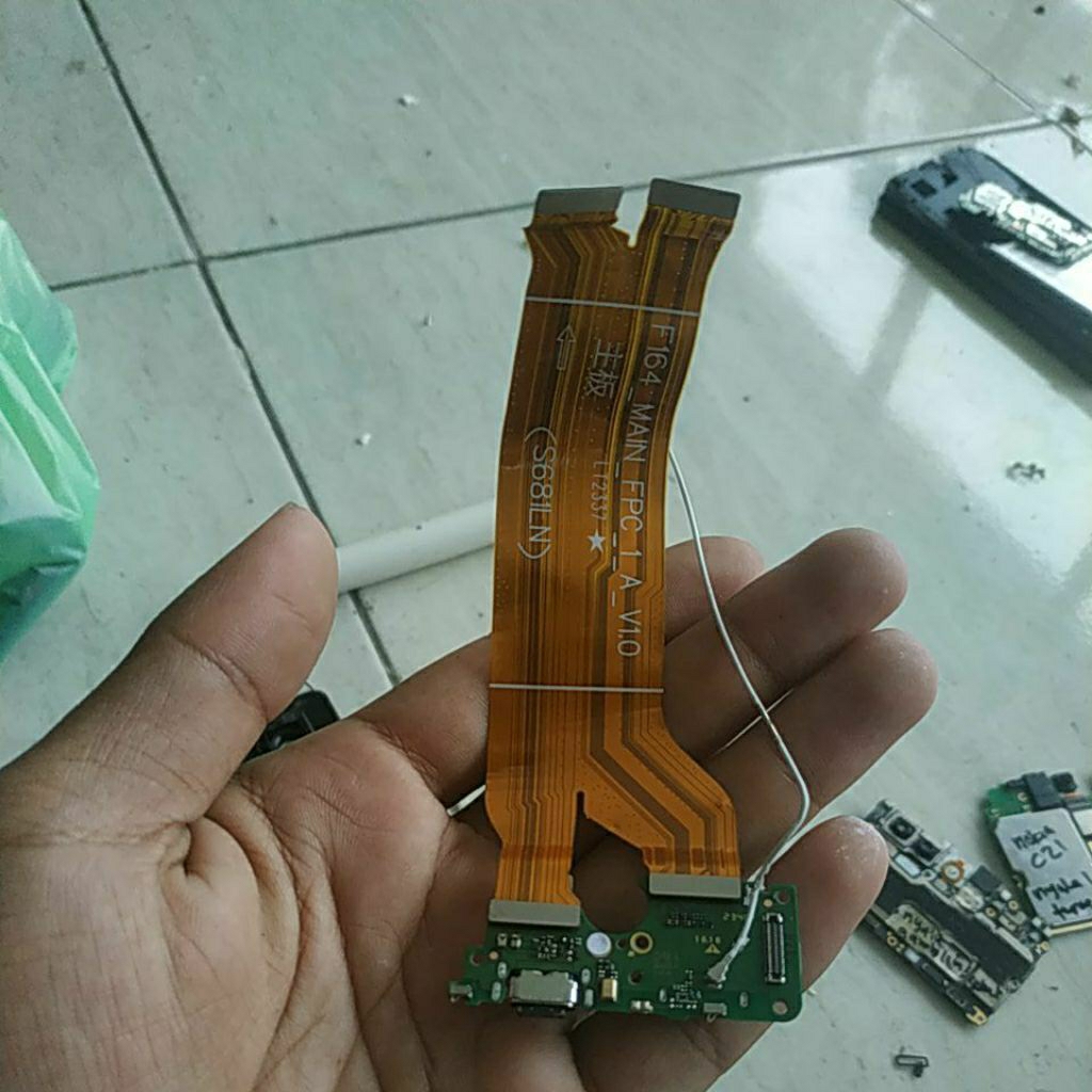 fleksibel board cas bekas itel S23 plus