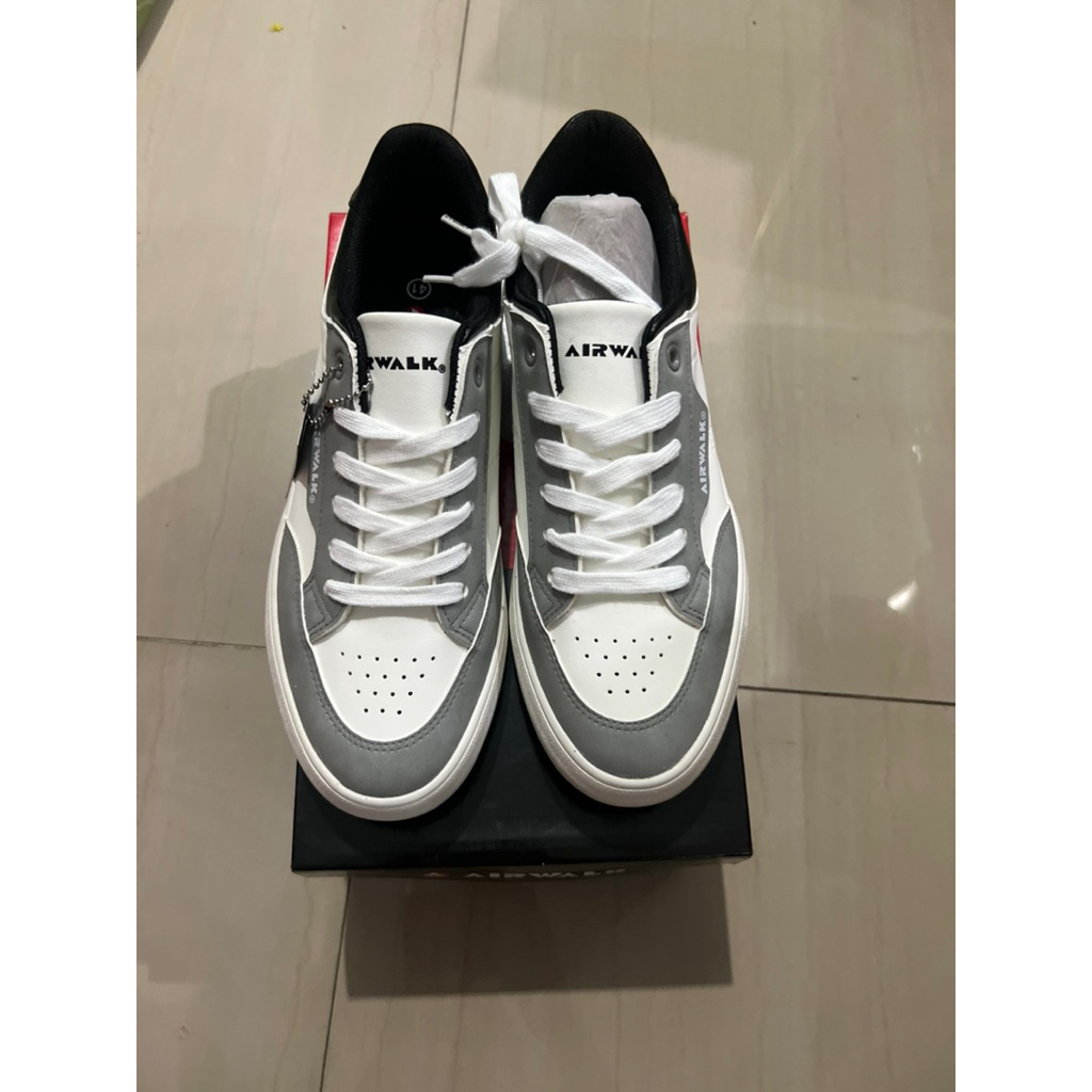 Airwalk Cove White Grey 100% Original