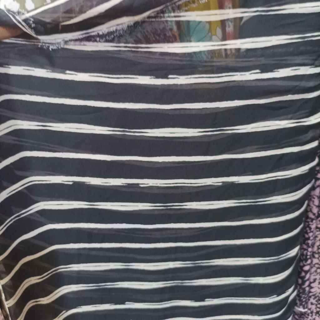 Kain Sifon Chiffon Motif Garis Brushstroke Hitam Putih Meteran Bahan Baju Jilbab Dress (Harga Kain P