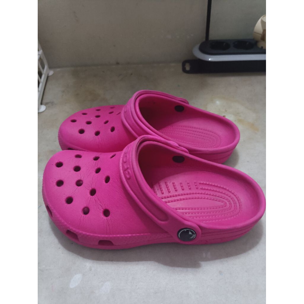 crocs pink fusia preloved ori 100%