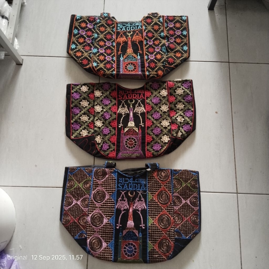 Tas Jinjing Pakistan Jumbu