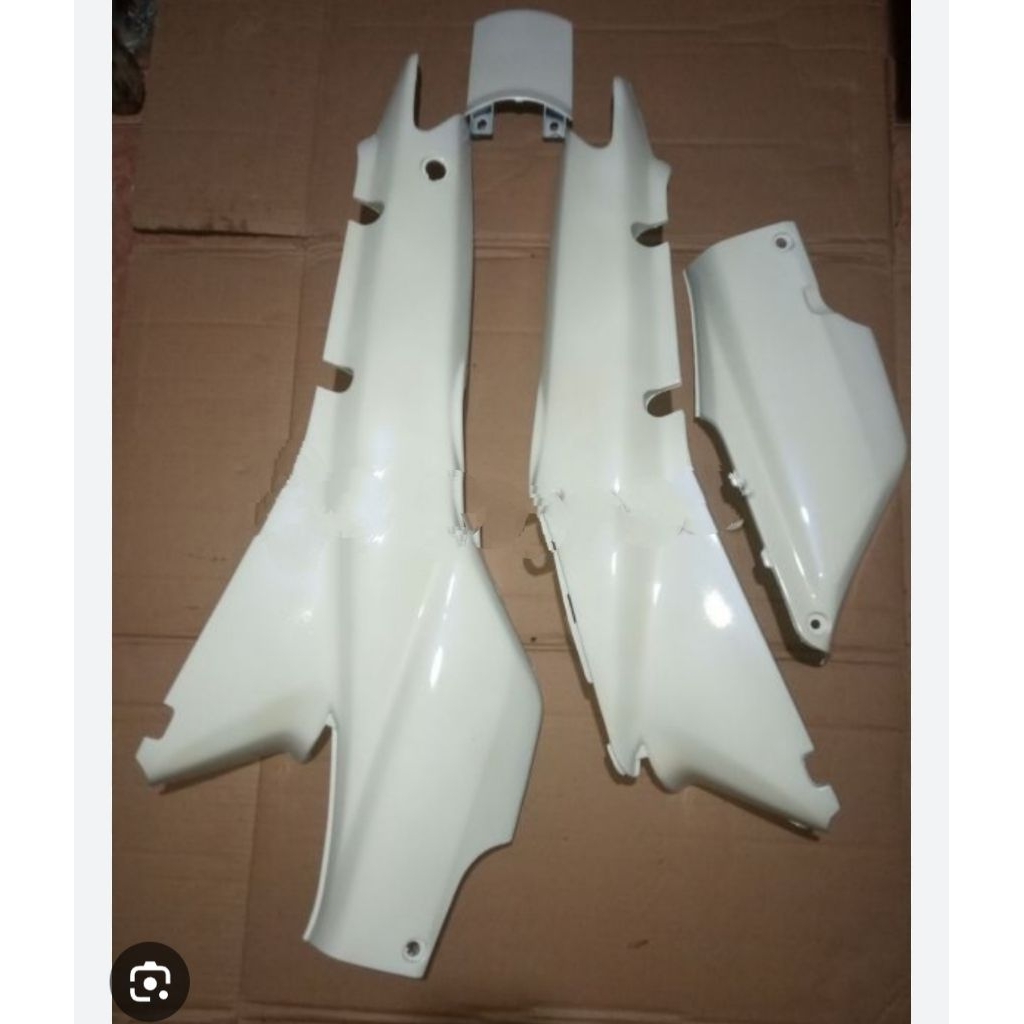 Cover body supra x / supra fit lama warna putih