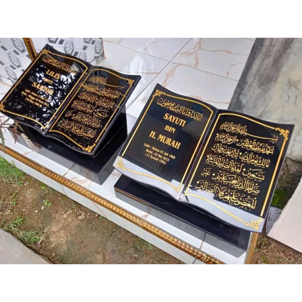 Batu Nisan Buku Granit