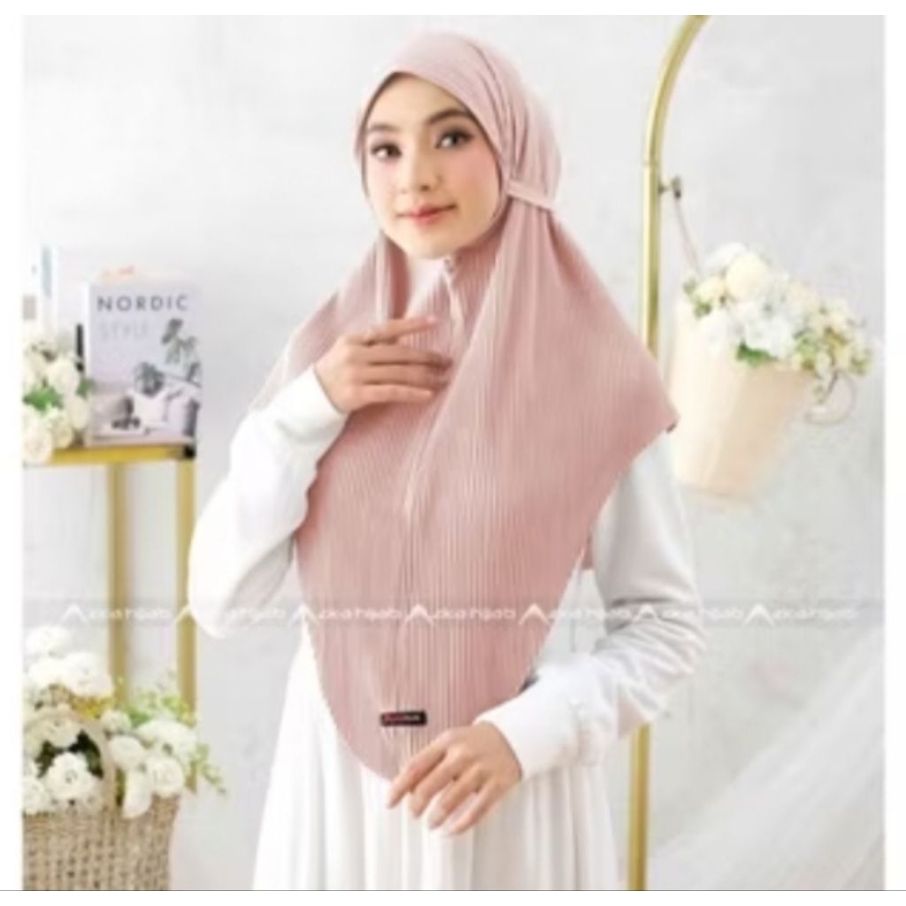 hijab bergo tali belakang nstan syar'i