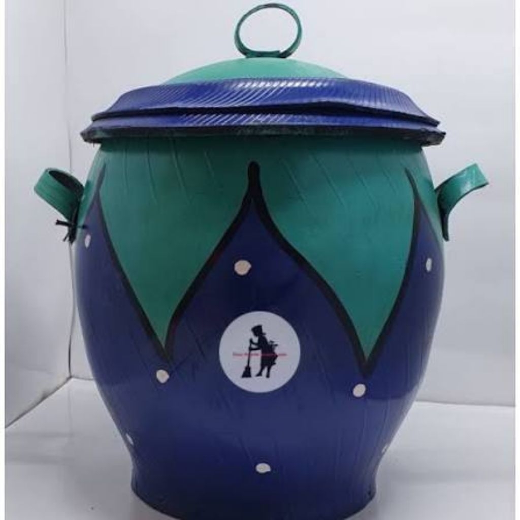 BAK SAMPAH DARI BAN BEKAS