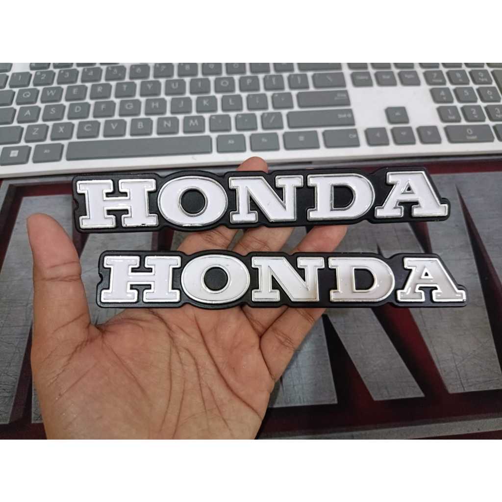 Emblem Tangki CB125 Logo Honda Tangki Honda CB125 Import / Emblem CB125