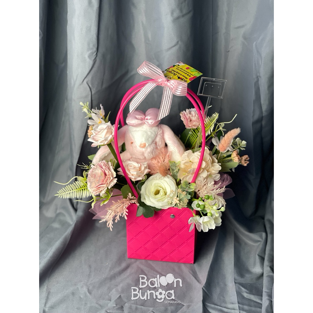 Mini Pocket Bouquet Buket Wisuda Kado Ulang Tahun Rangkaian Bunga Tas