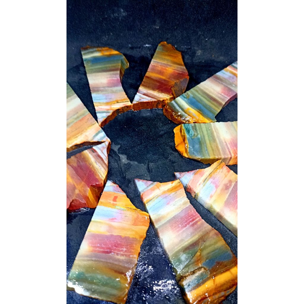 BAHAN BATU AKIK PANCAWARNA KLAWING