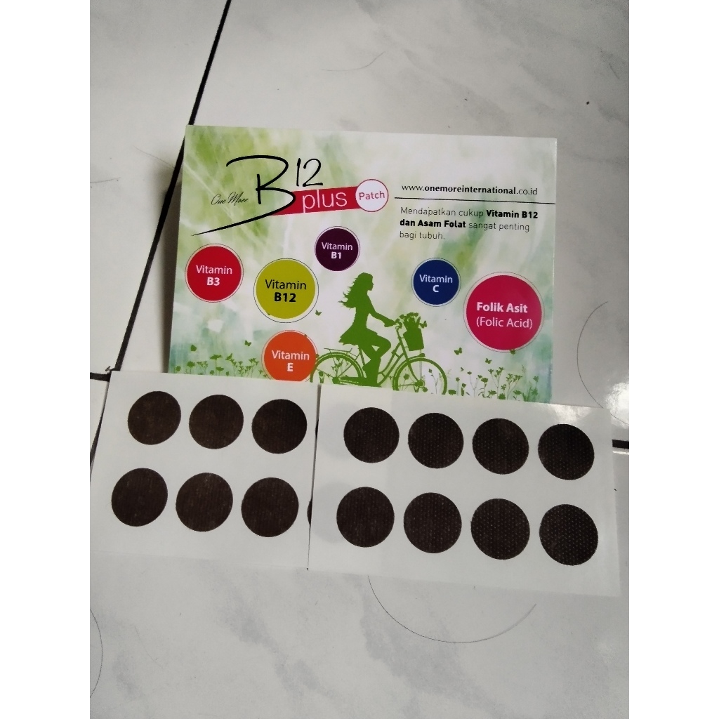 One More B12 plus Multivitamin untuk wanita