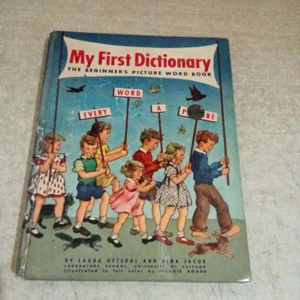Buku My First DictionaryTHE BEGINNER'S PICTURE WORD BOOK WORDEVERY