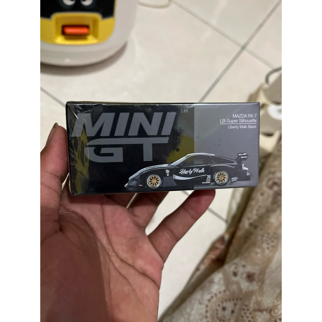 mini gt Mazda rx7 lbwk black