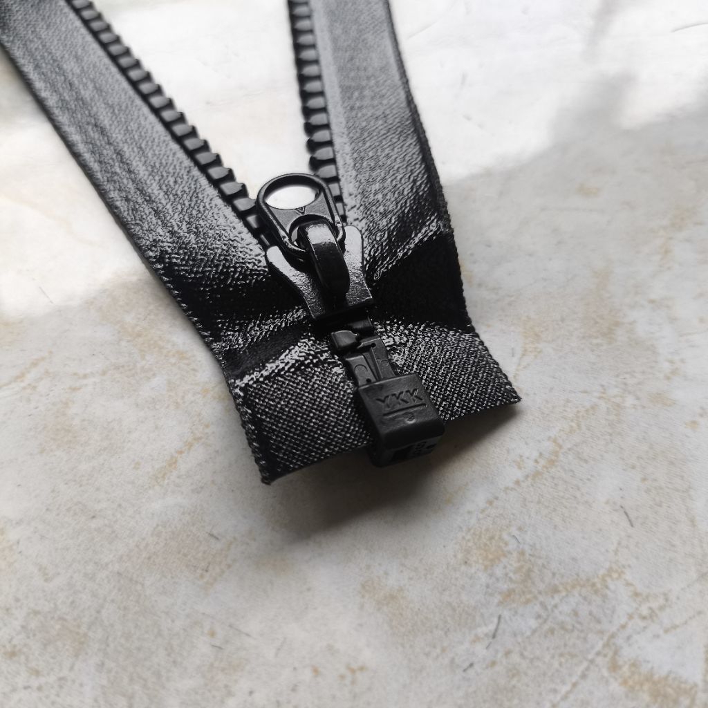 (1 Pcs) Jaket Vislon No.5 Waterproof/Aquaproof YKK Hitam (580) 75cm