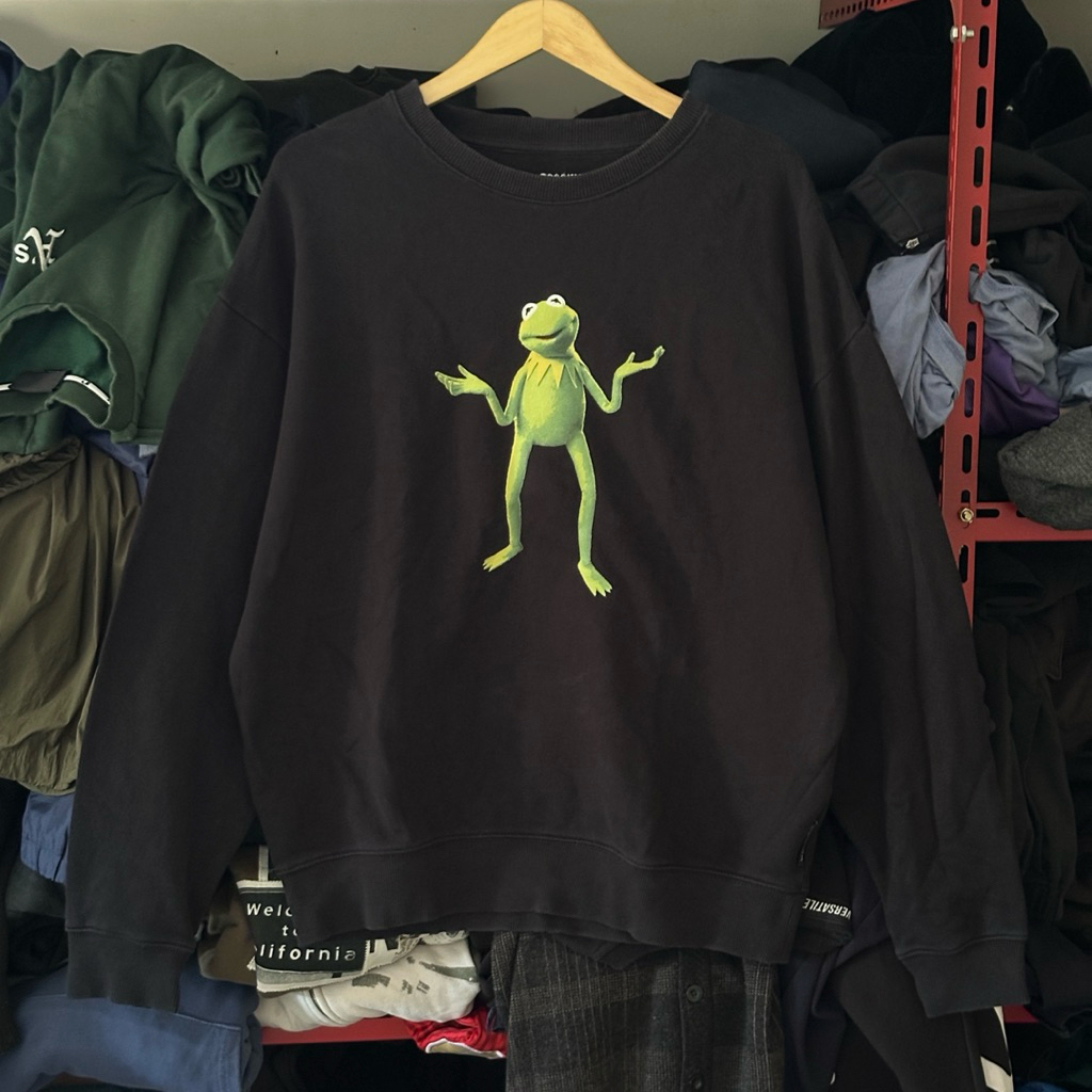 Crewneck graphic tee x disney kermit like new oversize