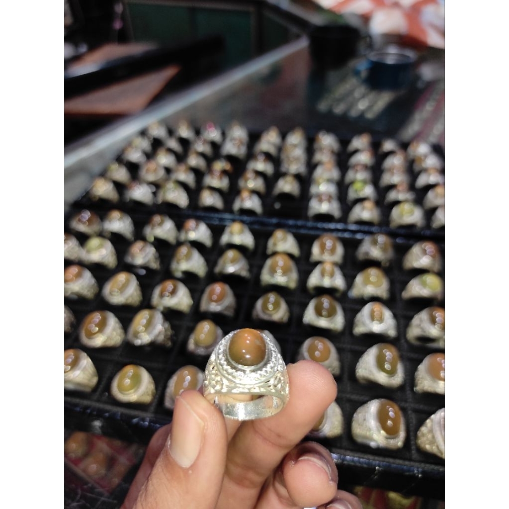 giok idocrase asli dari aceh