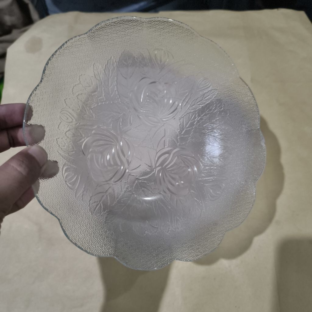 Piring Kaca Bening Motif Bunga Mawar 19cm – Piring Makan / Souvenir Hajatan / Mangkok Serbaguna