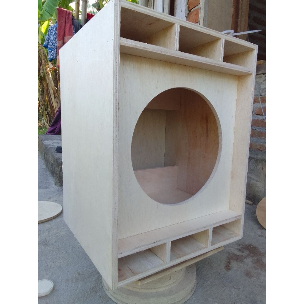 Box Speaker SPL 12 inch.