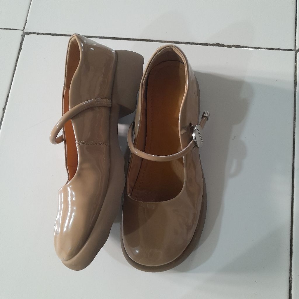 preloved sepatu kerja wanita size40