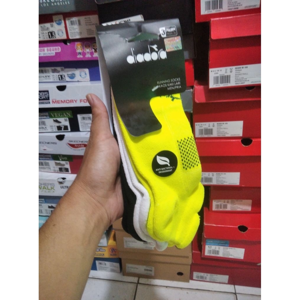 kaos kaki Diadora men original