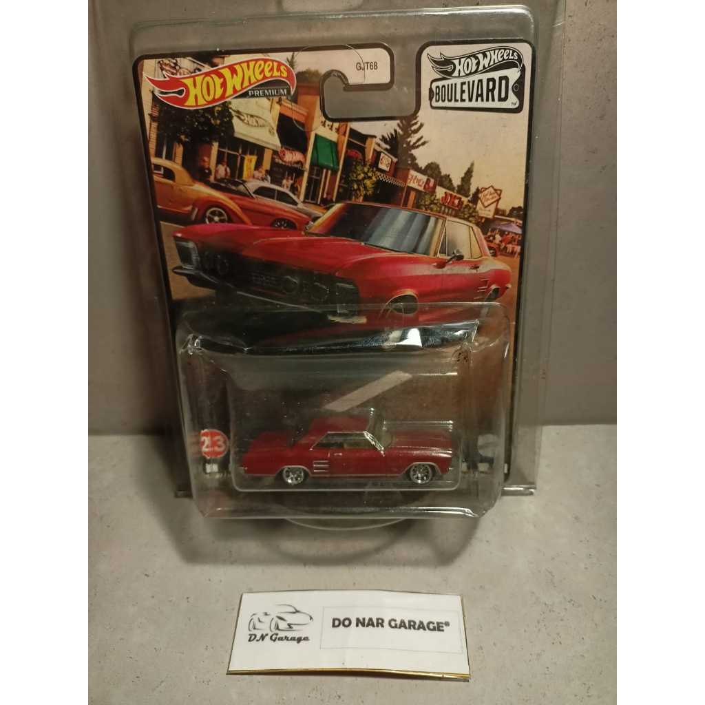 Hotwheels Premium Boulevard – ’64 Buick Riviera