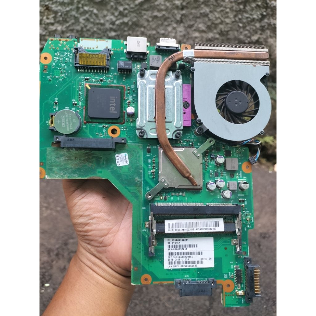 montheboard/Mobo laptop Toshiba satellite c600 aktif