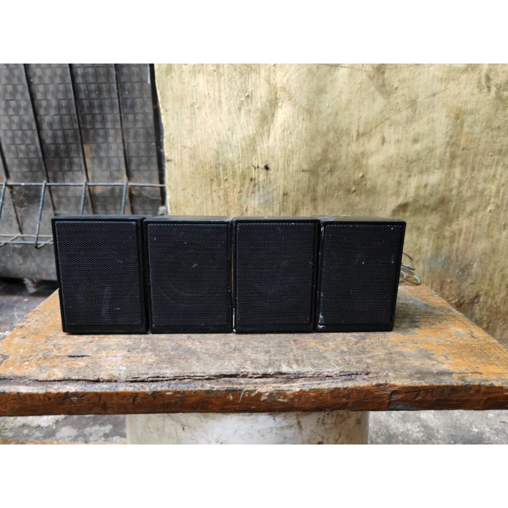 speaker vocal rear surround samsung PS ES1-5