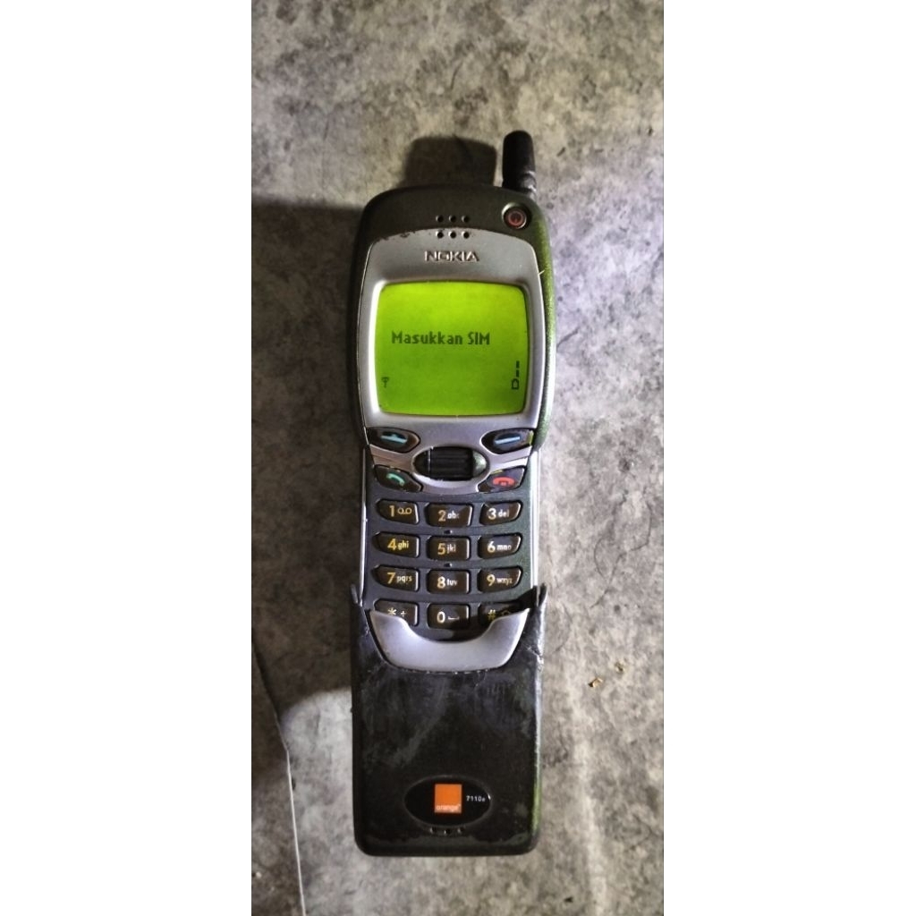 Nokia 7110
