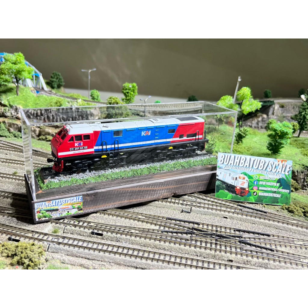 Miniatur Lokomotif CC 201 83 48 SDT Skala HO Medium Detail