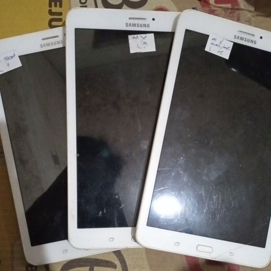 TAB T375L DAN T3777 MATI LCD GAMBLING