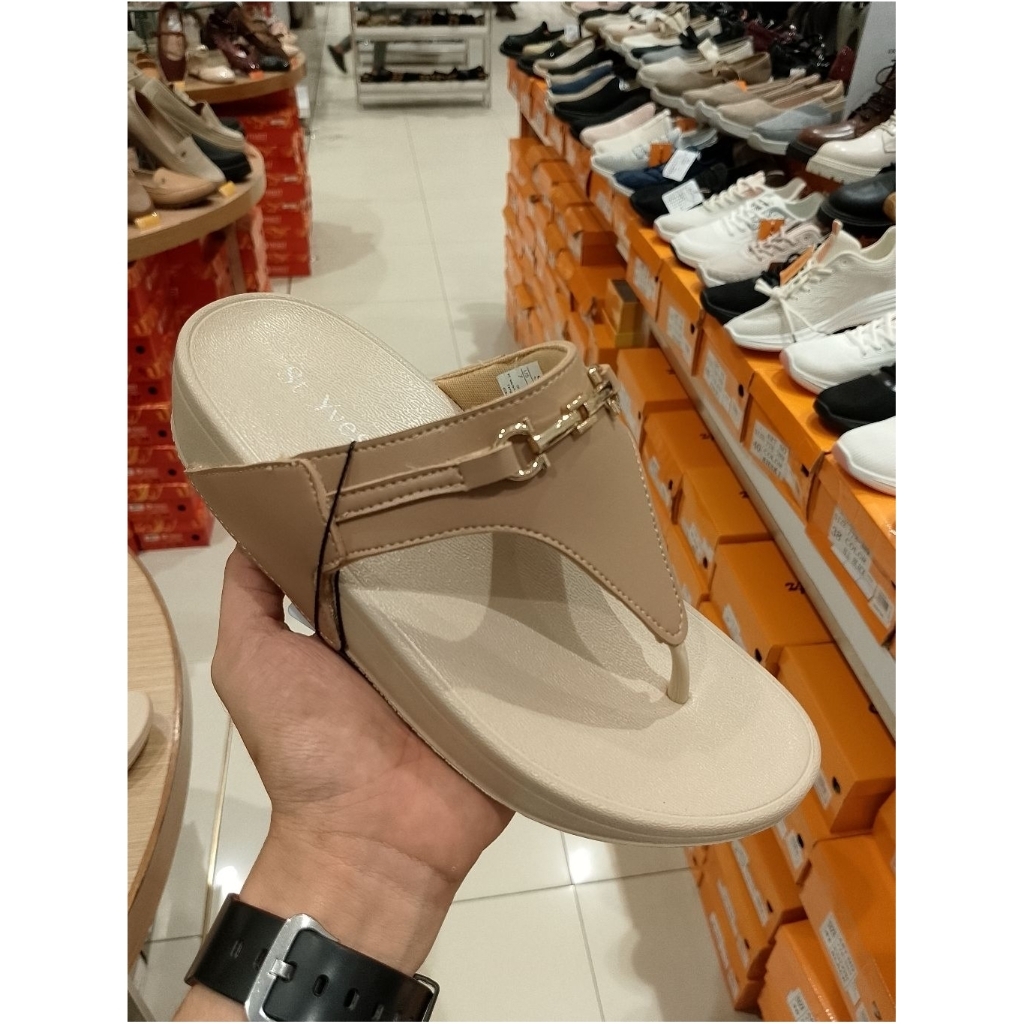 St.Yves Sandal Flip Flops Wanita