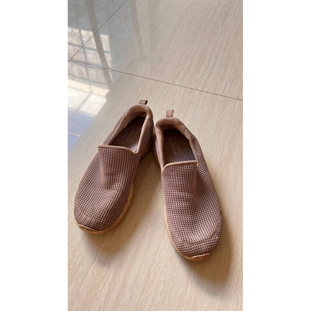 preloved sepatu skechers