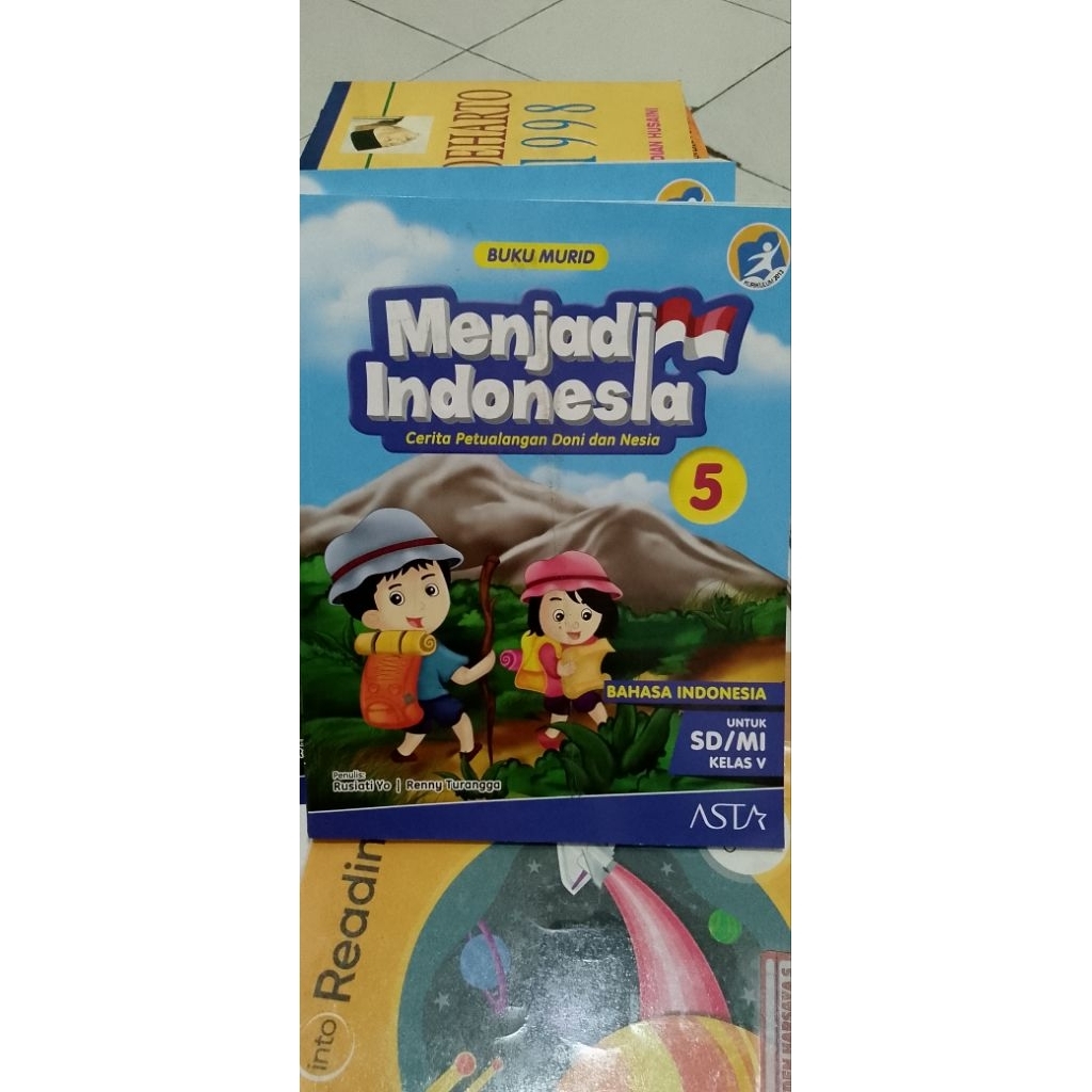 BUKU MURID MENJADI INDONESIA 5