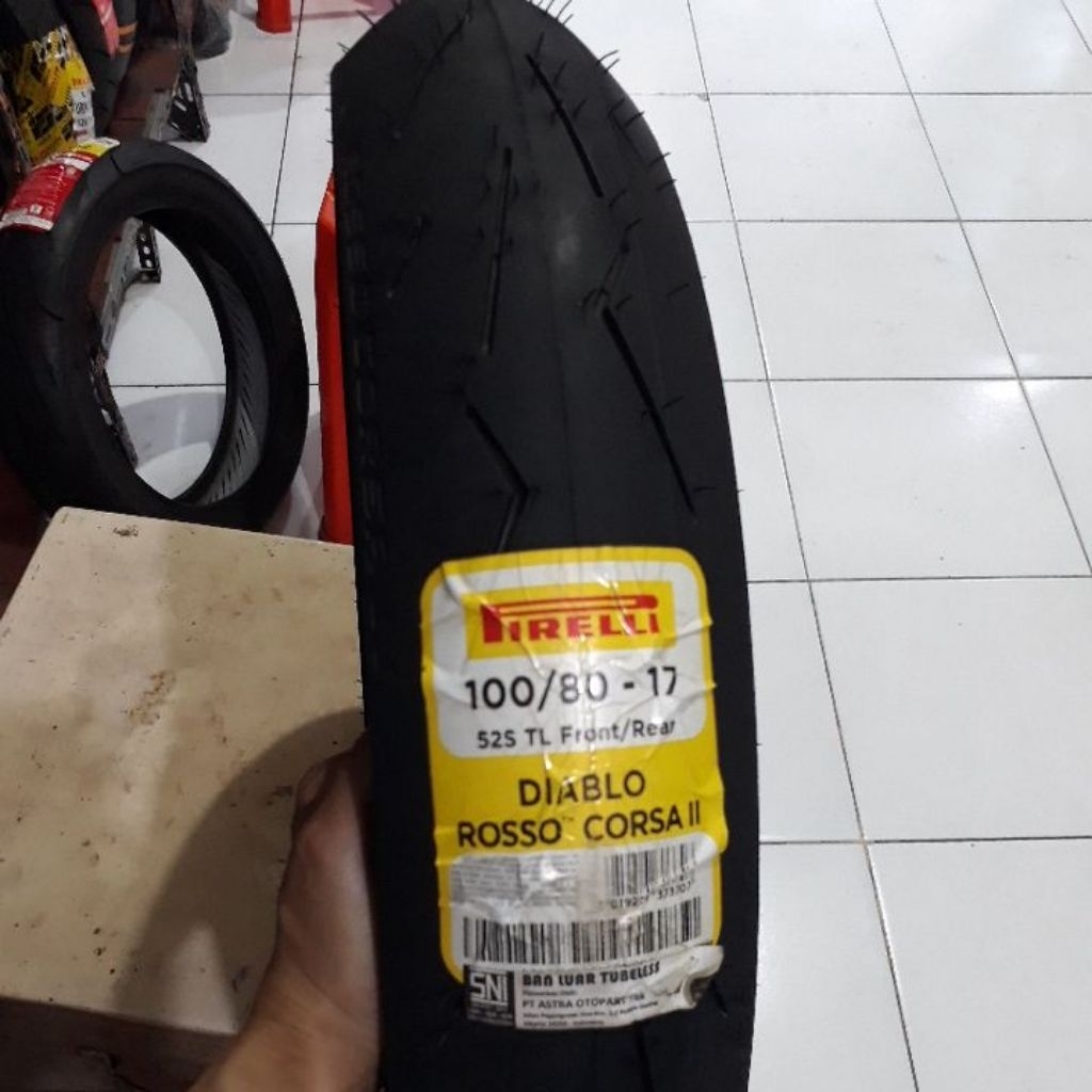 Ban motor Pirelli Diablo Rosso Corsa II 100/80-17 ring 17 tubeles