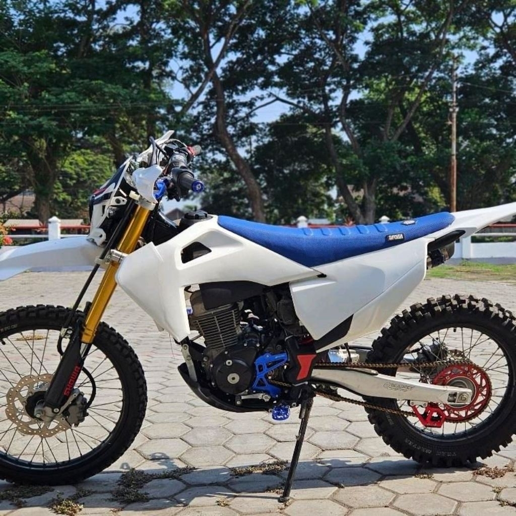Bodyset Husqvarna PNP Honda CRF 150L