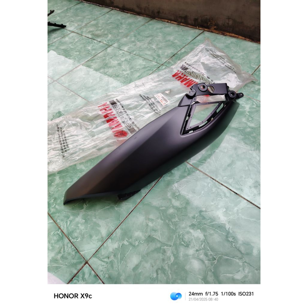 cover body bodi belakang kiri yamaha nmax n-max new original ori asli baru