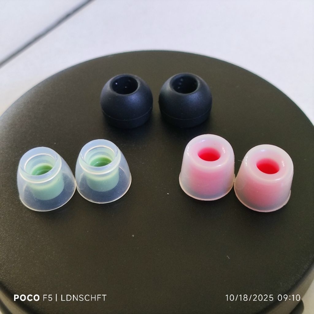 eartips koleksi 3 jenis (jvc, 7hz, zhu)