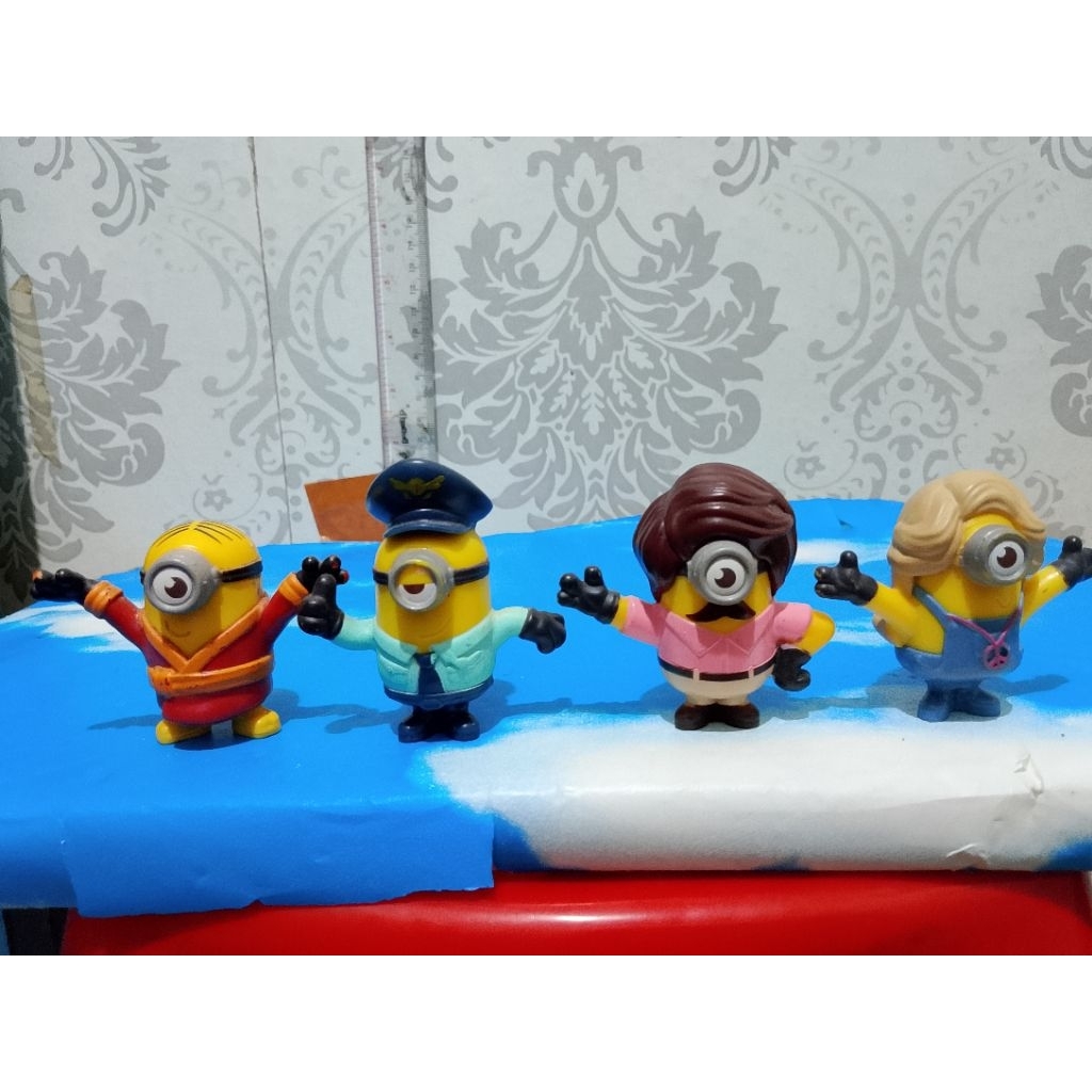 figure paket B minion mcd