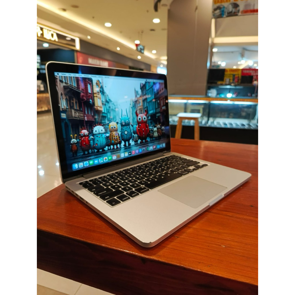 macbook Pro retina 13inch 2015 i5 8/128