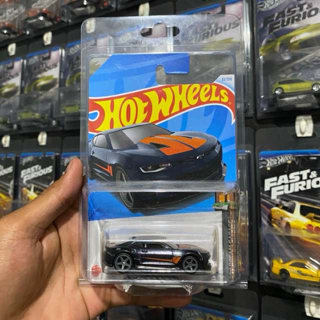 HOTWHEELS CAMARO SS SUPER TREASURE HUNT (STH)