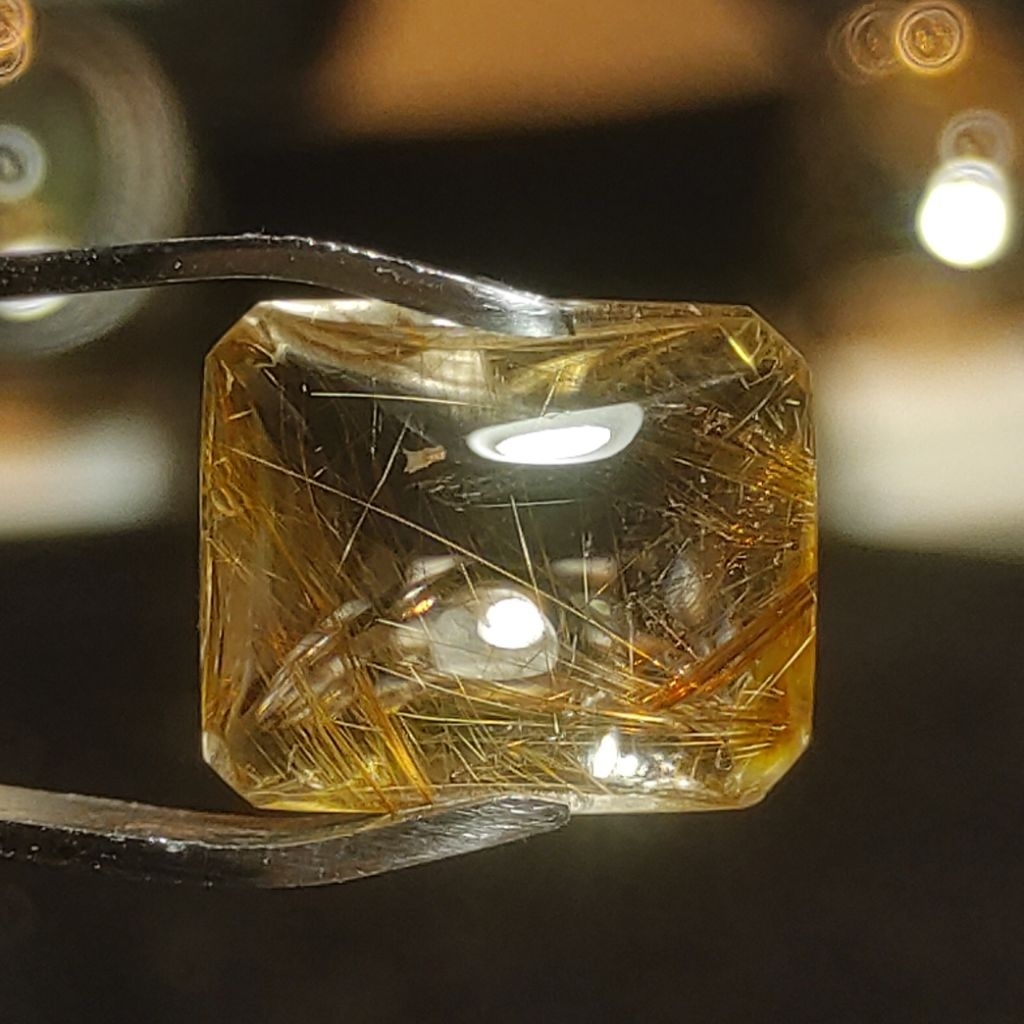 BATU KECUBUNG KINYANG RAMBUT EMAS