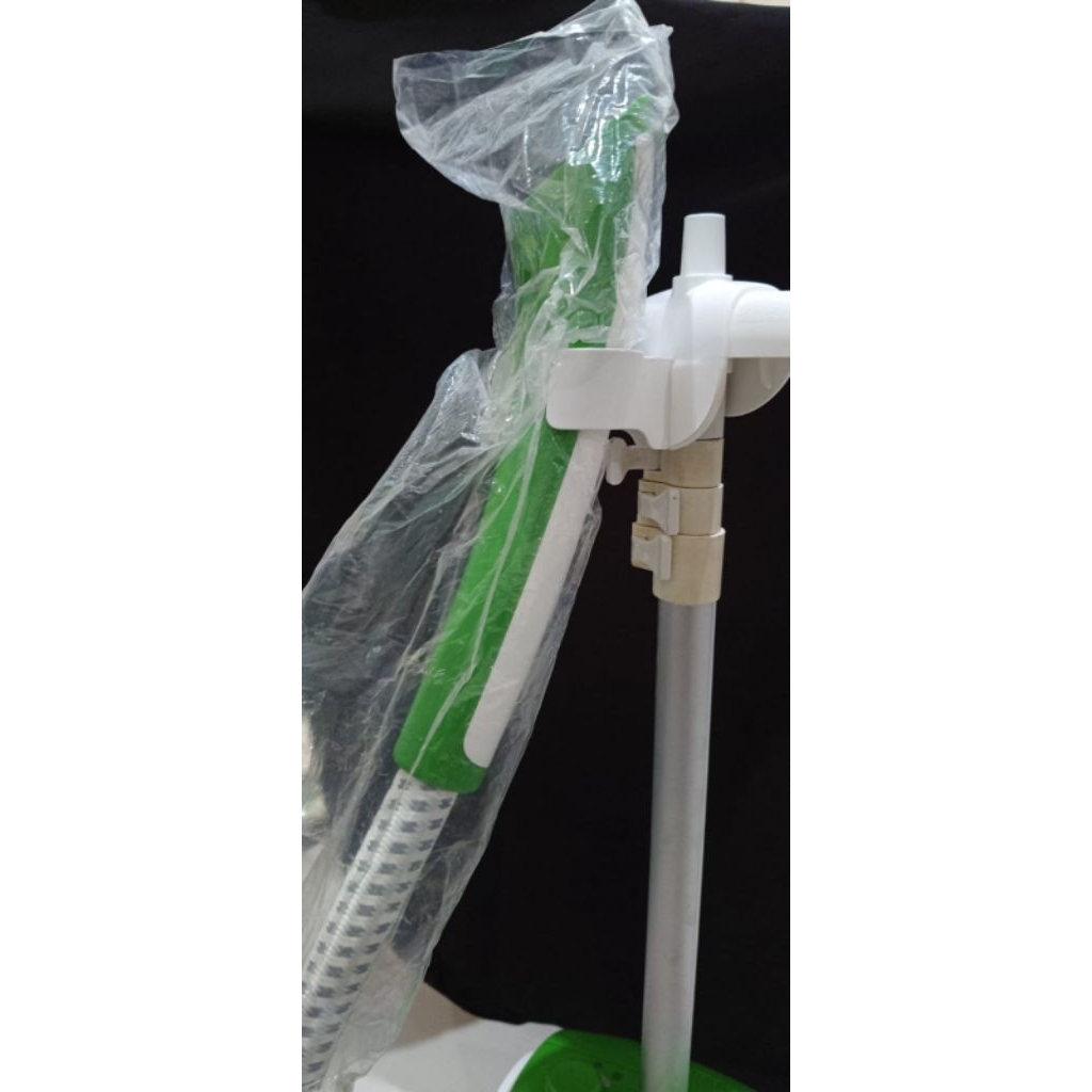 Setrika Uap Philips Garment Steamer 1000 Series - Hijau(BEKAS/SECOND)