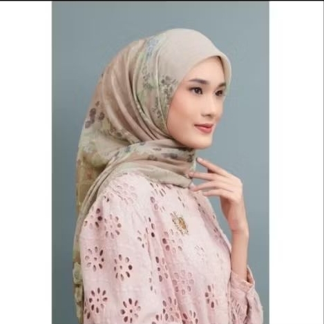 Preloved Nada Puspita Scarf