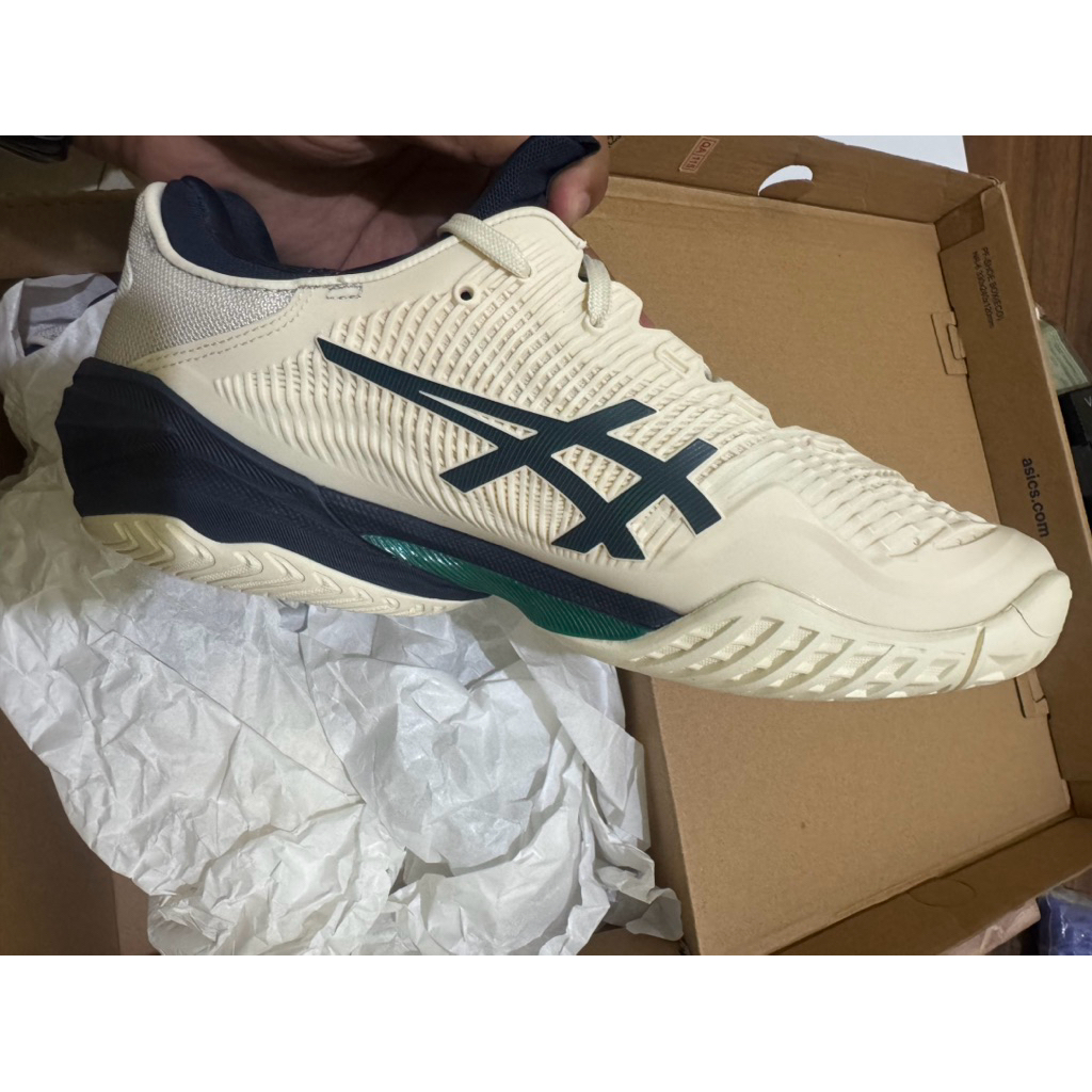 sepatu tenis asic court FF