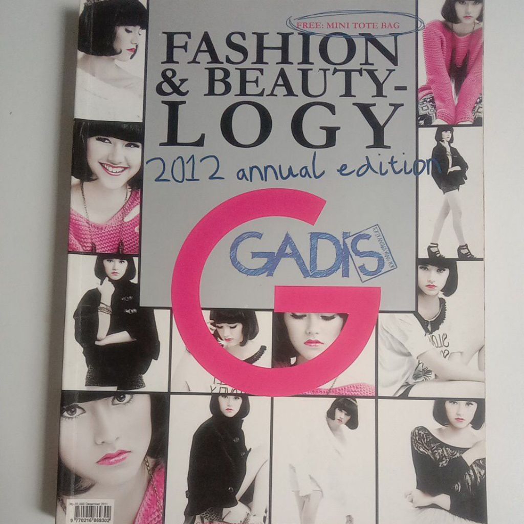 Majalah Gadis Edisi Tahunan 2012 Cover Dahlia Poland Christian