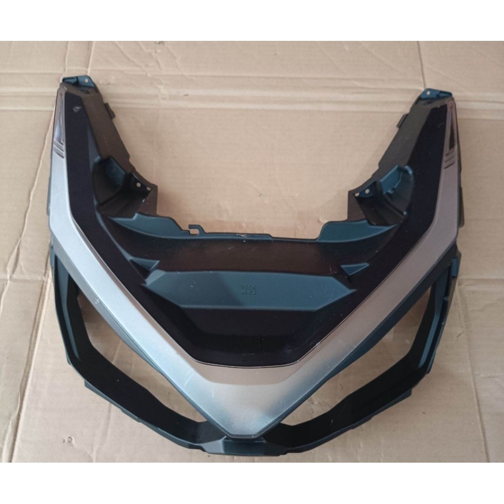 frame alis + mika kaca lampu honda PCX 160 2025 depan