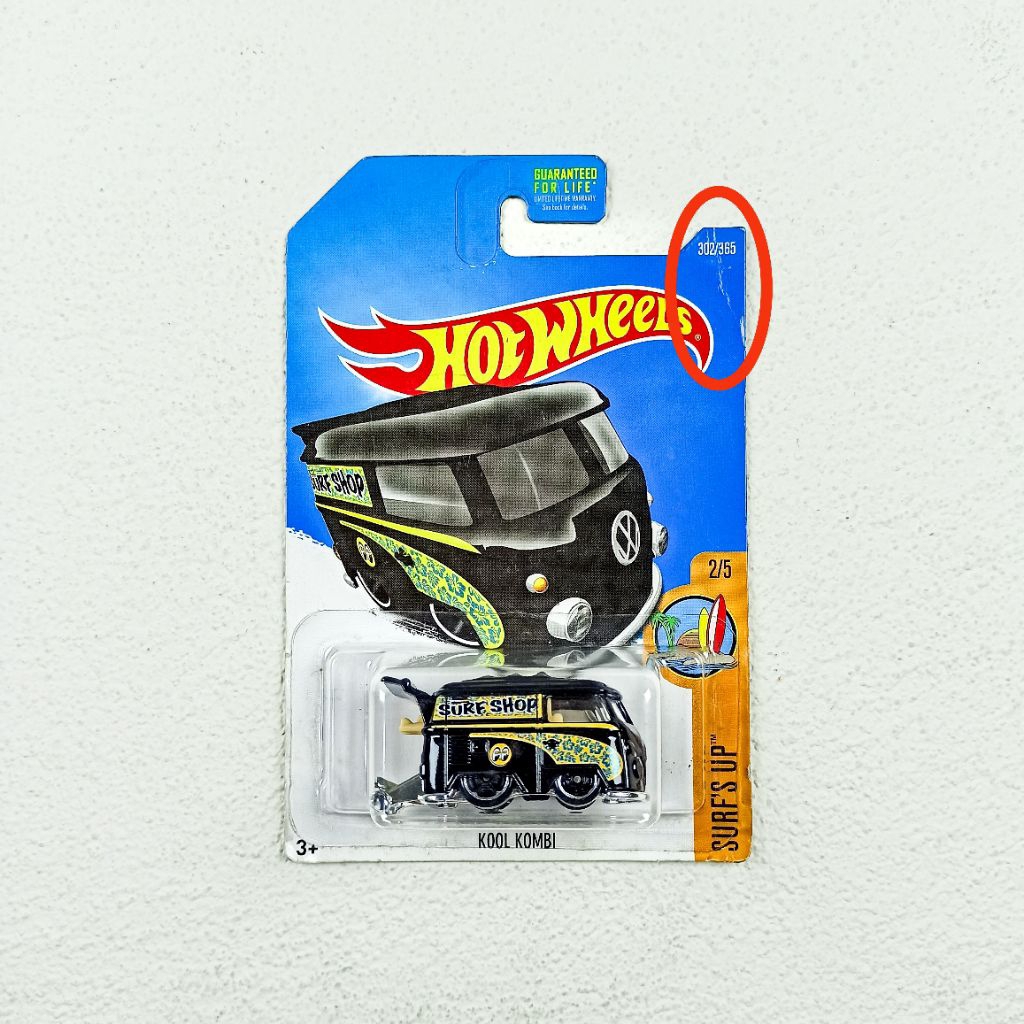 Hot Wheels Kool Kombi Black Surf Shop