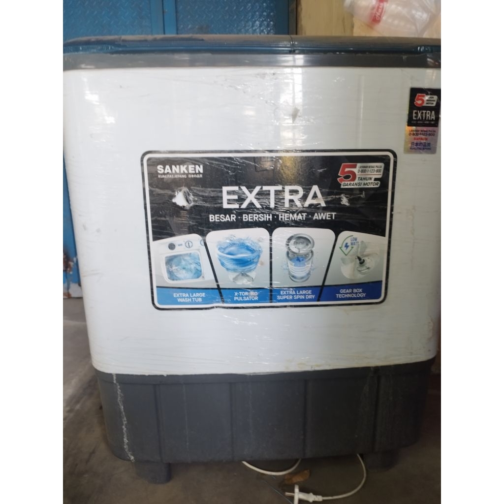 mesin cuci 2tabung merk Sanken kapasitas 9 kg bekas.