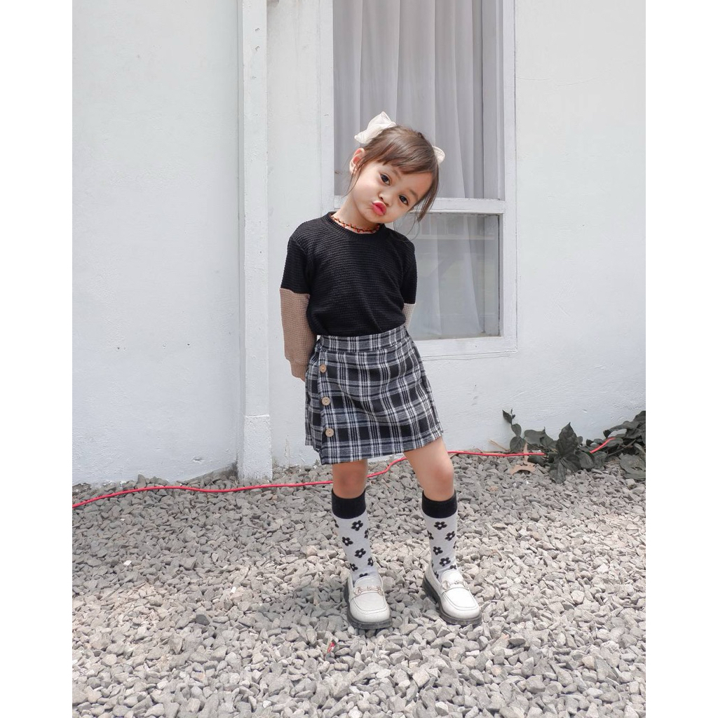 Rok Celana Anak Skort Korea Bahan Flanel Uniqlo Model Kotak Usia 3 4 5 6 Tahun Bawahan Setelan Perem