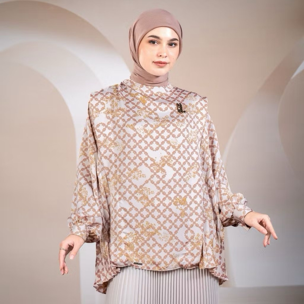 Heylocal Sangga Pleated Blouse Chesnut
